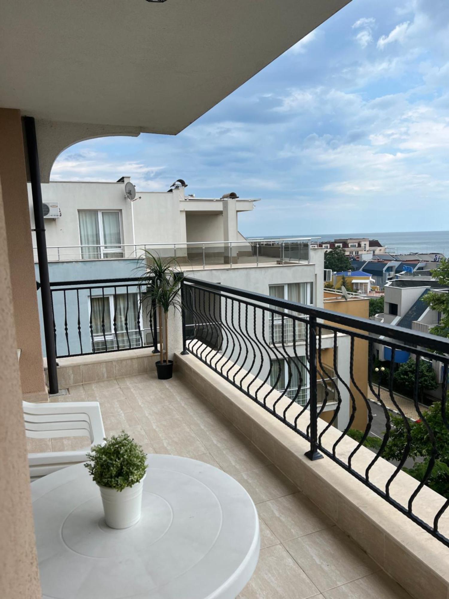 Antorini Apartments Sveti Vlas Eksteriør billede