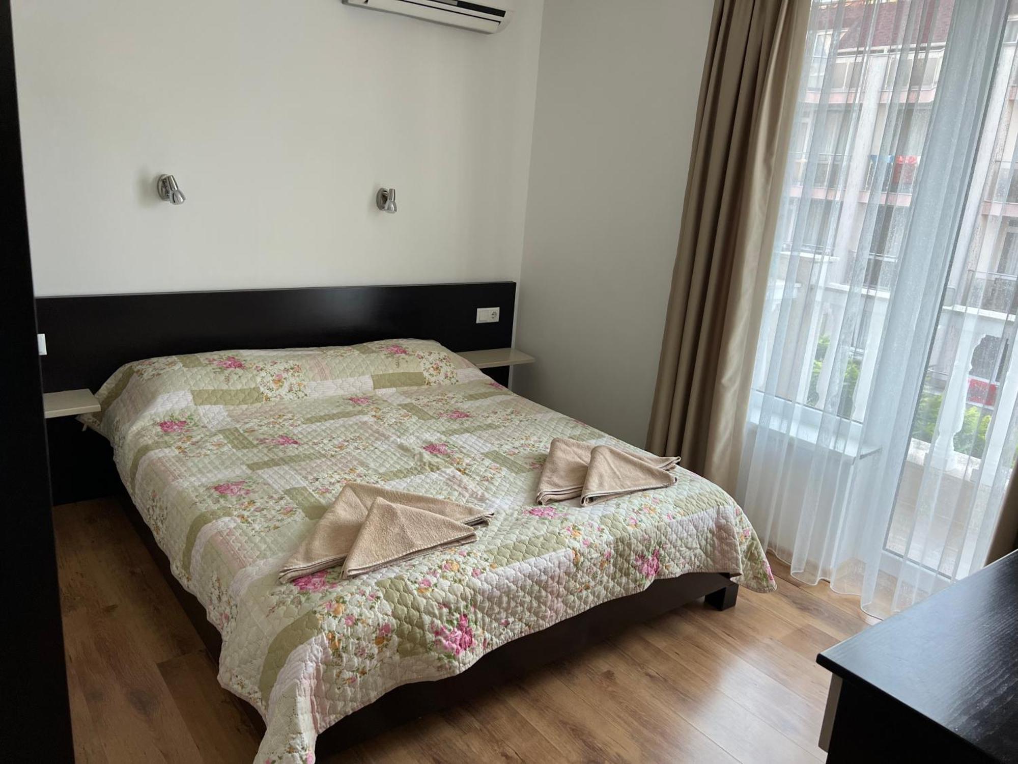 Antorini Apartments Sveti Vlas Eksteriør billede